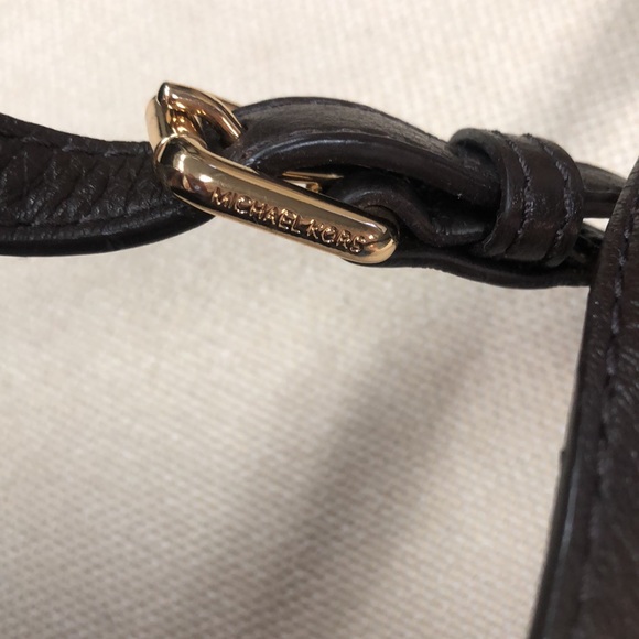 Michael Kors Gilmore crossbody bag - Picture 12 of 13